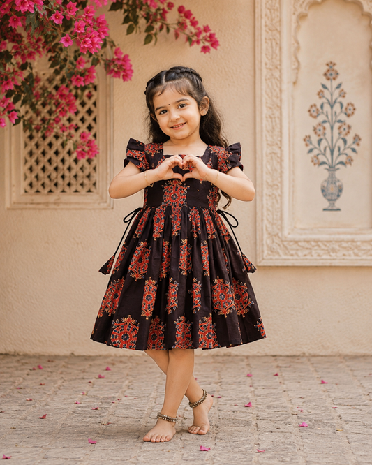 Cotton Frill Sleeve Frocks with Adjustable thread|1 to 9yrs| Black Pattern Frock