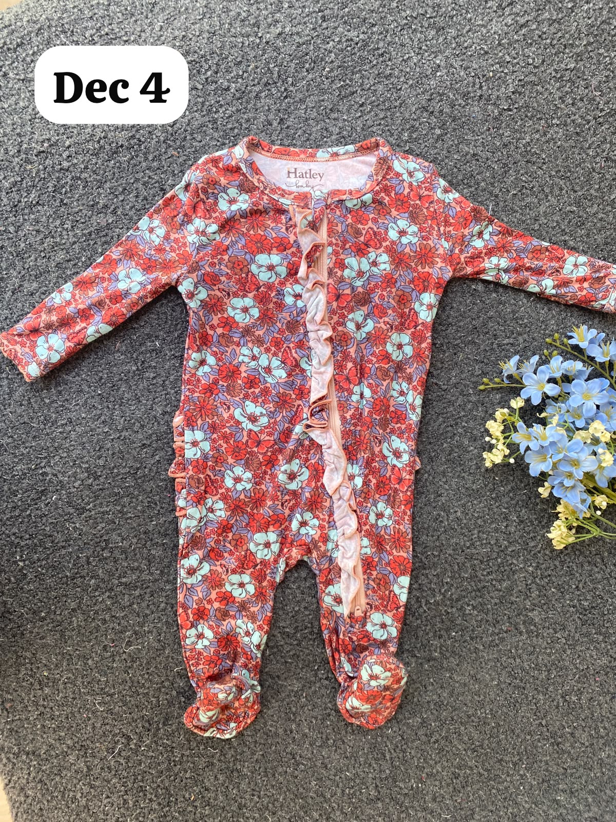 Baby rompers , new born to 3 months,