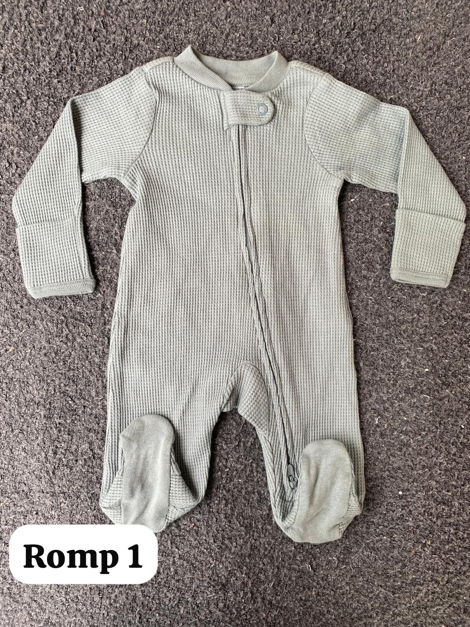 Baby Rompers , New Born To 1 Year
