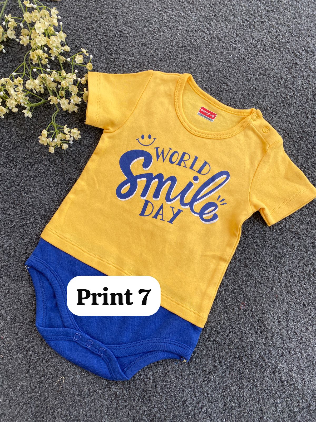 Half-Sleeve Onesie (9-12 Months)| rompers
