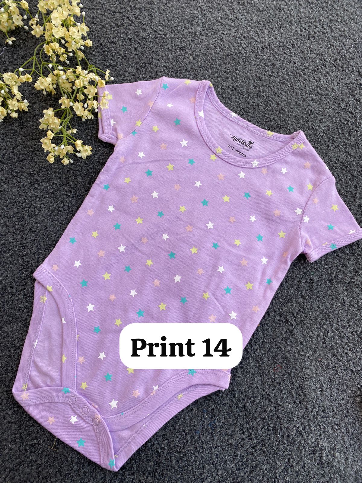 Half-Sleeve Onesie (9-12 Months)| rompers
