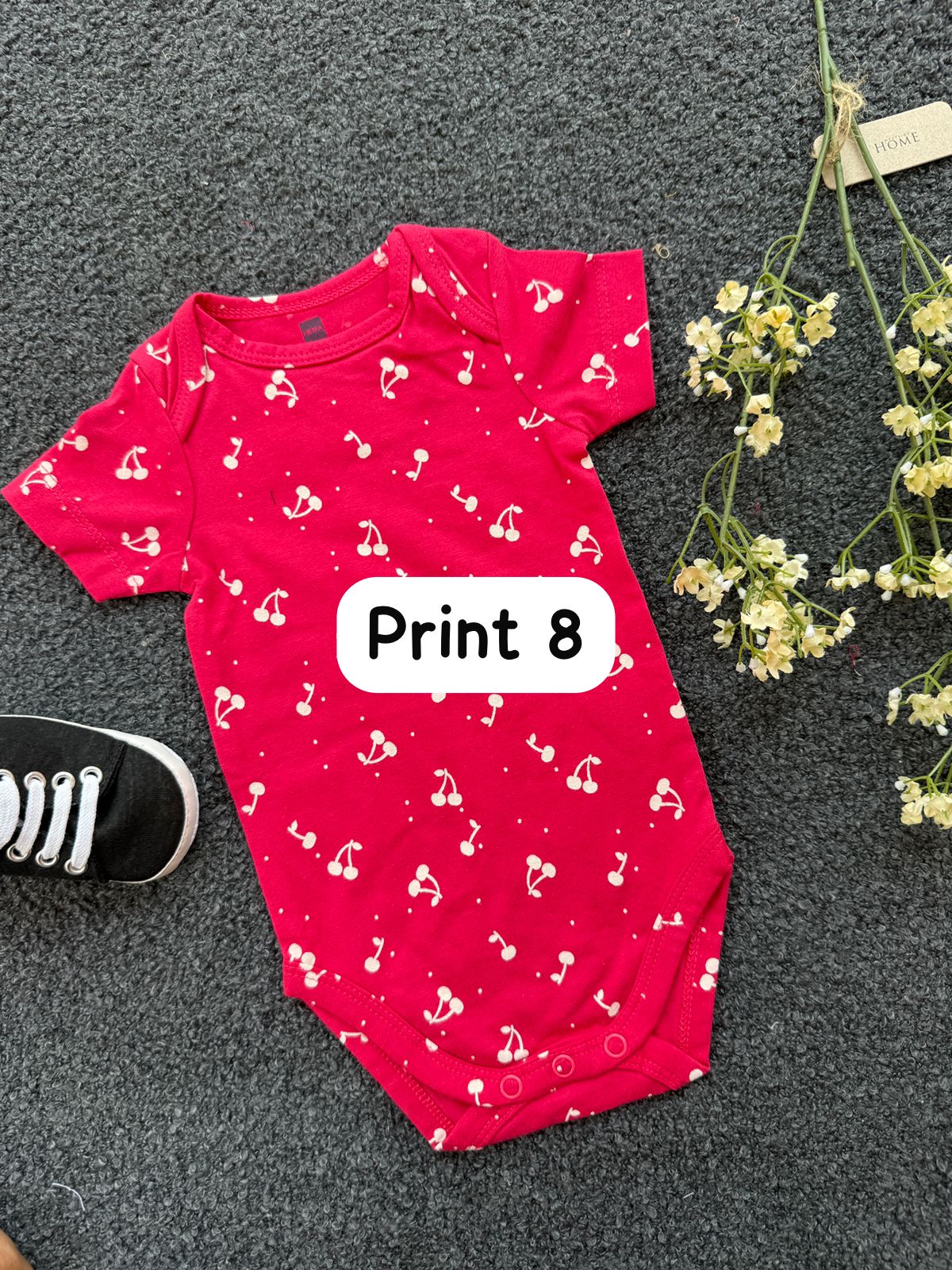 Half-Sleeve Onesie (3-6 Months)| rompers