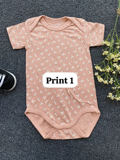 Half-Sleeve Onesie (6-9 Months) |rompers