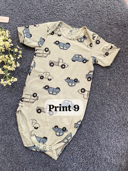 Half-Sleeve Onesie (12-18 Months)| rompers
