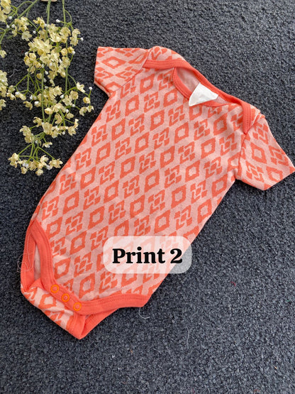 Half-Sleeve Onesie (0-3 Months)|rompers