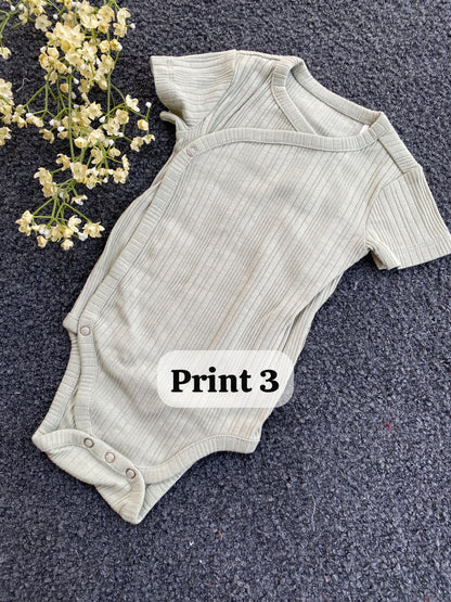 Half-Sleeve Onesie (0-3 Months)|rompers