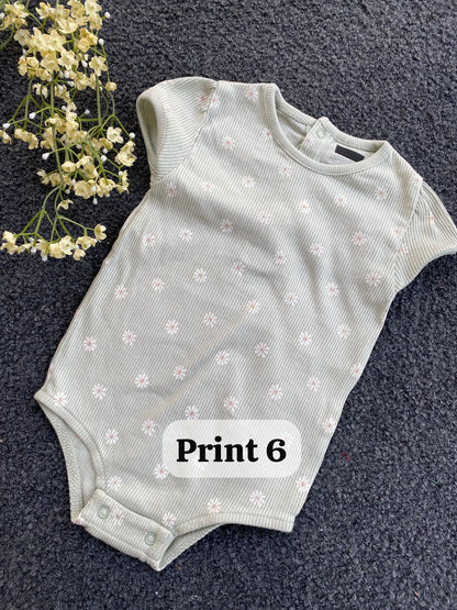 Half-Sleeve Onesie (0-3 Months)|rompers