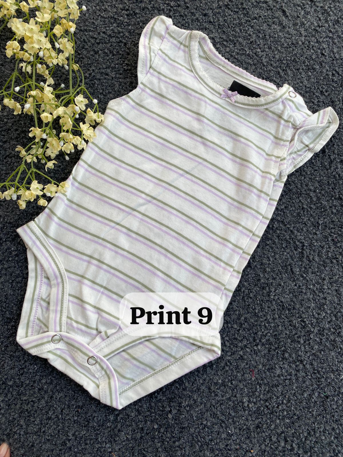 Half-Sleeve Onesie (0-3 Months)|rompers