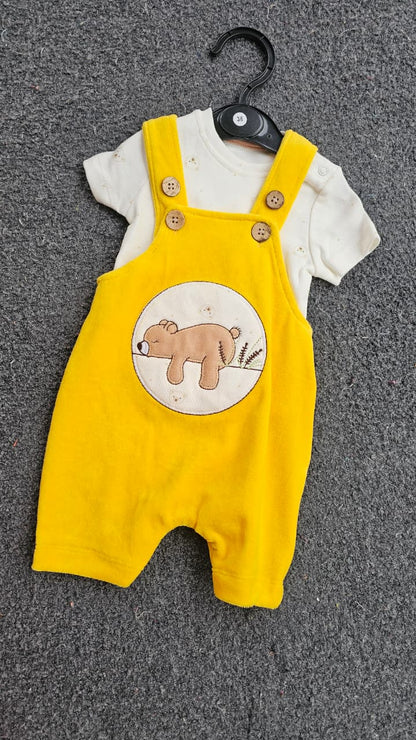 Baby velour Dungaree Sets for  0-1yr | Playful and Comfort Edition