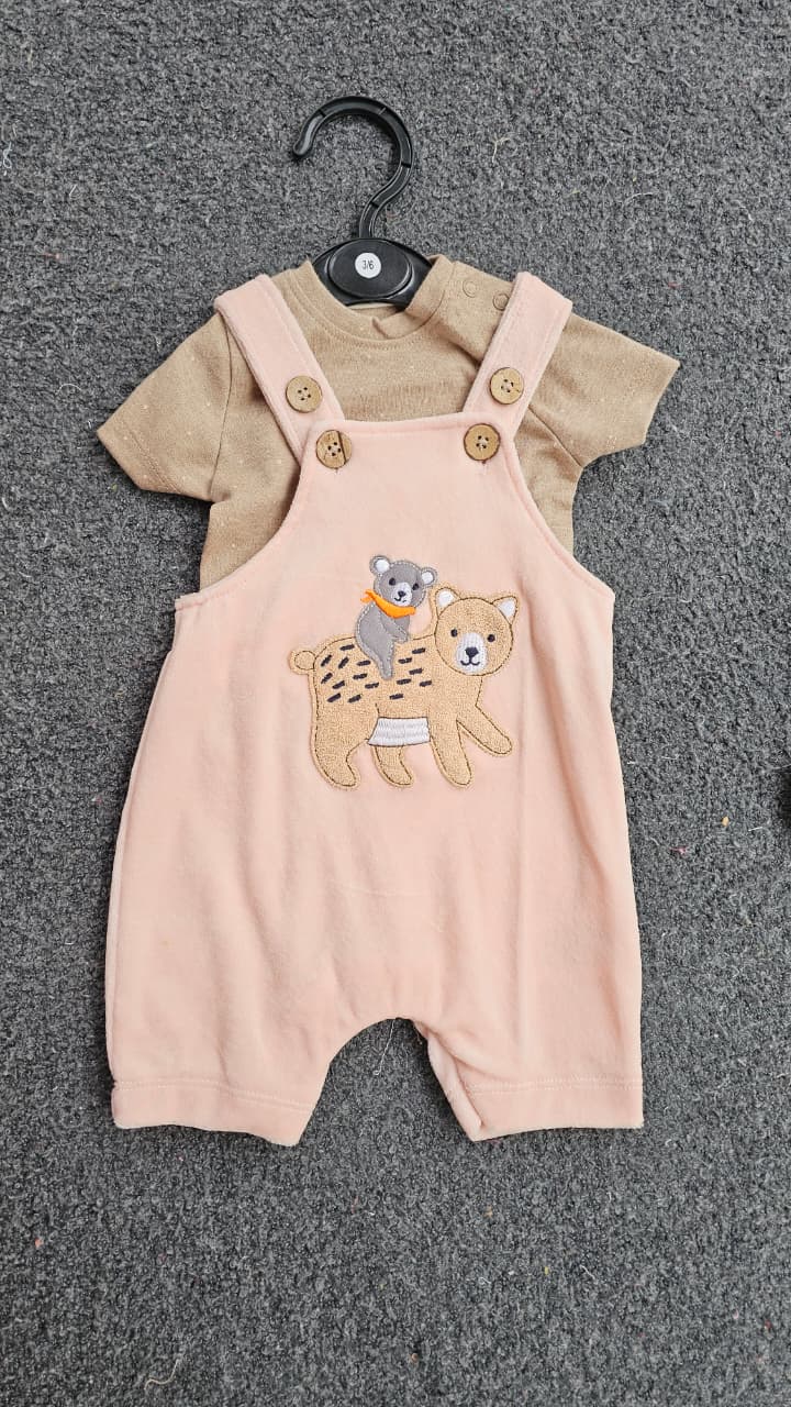 Baby velour Dungaree Sets for  0-1yr | Playful and Comfort Edition